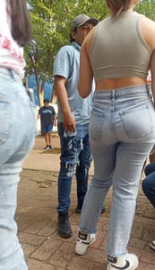 College 18 Years old fit girl with a Big and nice ass [OC]