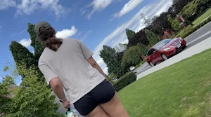 Thick college slut in shorts