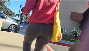 College girl in grey leggings (Got Caught)