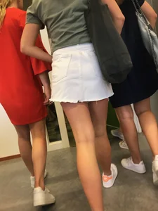 multiple tight college girls in classroom (by lvbottom)