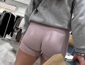 Fit bubble Butt in Pink Spandex shorts