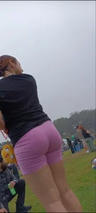 Big booty in pink spandex at concert (OC)