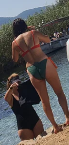 green bikiniy