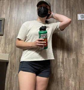 Thick college slut in shorts