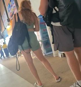 Super hot fit babe with a nice bubble in tight shorts. Look at her face  (OC)