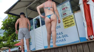 Brazillian beach creepshots, huge gallery of candid girls in swimsuits