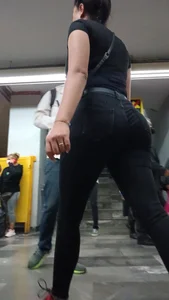 Buenos culos en el metro de la CDMX