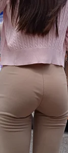 Bien ponedora flaquita