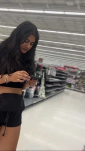 Oblivious Indian flashing her cheeks to me + Faceshot🍑