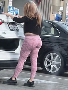 NVGTN Latina at the car wash