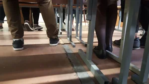 College Teen's Legs in Dark Pantyhose And Feet in Flats Classroom Under Desk Creepshots