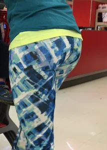 Target milf sexy in patterned leggings while shopping