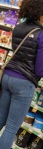 Milf tight Jeans shopping