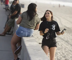 Hot candid summer girls collection
