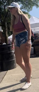 At the fair: 2 hot blondes