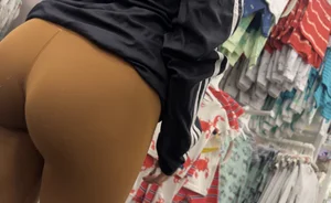 Mexican booty in flares