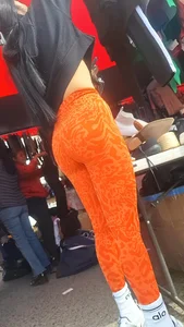 Slim latina perfect body in orange leggings [oc]