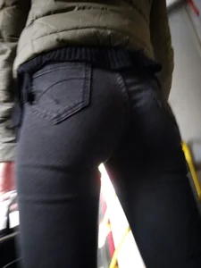 Amazing Hot Ass in Tight Jeans in the Bus Creepshots