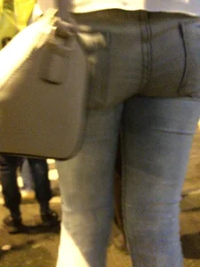 Booty in Tight Jeans Street Candid Closeup