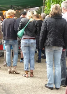 Milfs in blue jeans