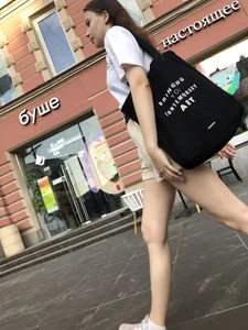 Cute Young Girl in Shorts Street And Subway Candid Gallery