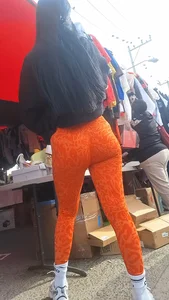 Slim latina perfect body in orange leggings [oc]