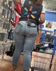 Hot Thick Rican Big Booty MILF