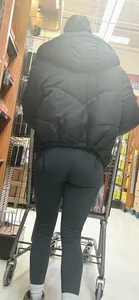 Petite tight booty‼️ (closeup + classic bendover)