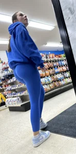 Petite College Babe Tight Blue Yoga Pants Bent Over