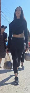 Petite Latina with sexy figure and cute face in black leggings [oc]