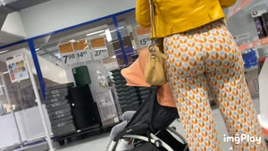 First Post | MUST SEE ! |  Pregnant Arabic Milf Bubble Butt In Flare Pants ( W/ Faceshots + GIF )