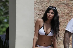 Florida beach and bikini girls