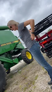 Sexy Farm Milf
