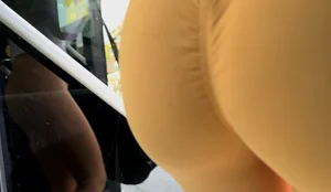 GOATED PEACHY BOOTY  VPL FROM CLOSE