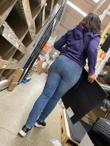 Sexy fat ass milf