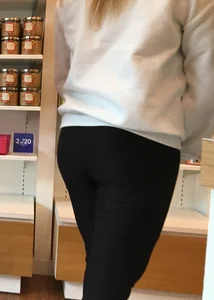 Thick blonde shopping in leggings with a nice booty