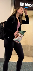 Traveler with a nice ass