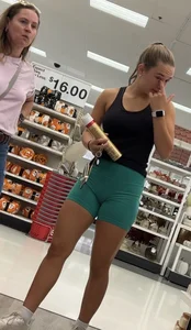Phat ass fit chick shopping with her mom