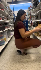 Milf  hypnotized me with her ass part 1