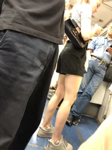 A Cute Candid Teen in Shorts And Sneakers in the Subway Creepshots