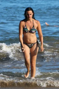 Beach and bikini candid girls