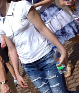 Hot butts and legs of candid girls in tight clothes