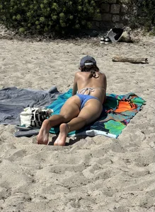 Ass Beach French 4