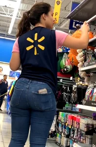 Walmart worker with thick ass (NOT-OC) credit TA candids