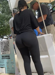 The Best Ass EVER ! 10/10 (OC) NUTBUSTER