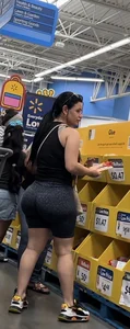 Big booty milf latina in shorts (OC) pics only