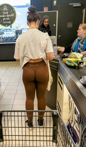 Ass wide open