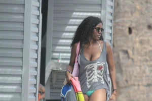 Deerfield Beach girls in bikinis