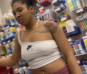 Lightskin chick with the pokies