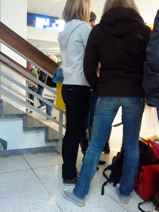 Girls wearing jeans street creepshots